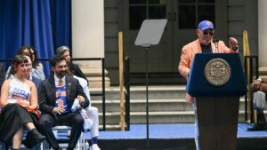 Knicks proprietor seems to take swipe at Mamdani at NBA championship celebration, stiffs picture op with him