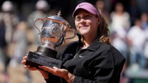 Mirra Andreeva wins French Open, defeats Maja Chwalinsa in straight units