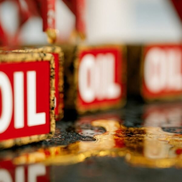 WTI crude oil breaks yesterday’s low because it falls under $69