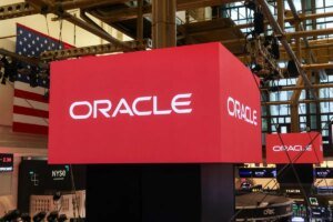 Oracle warns of safety bug that hackers abused to breach 100+ firms