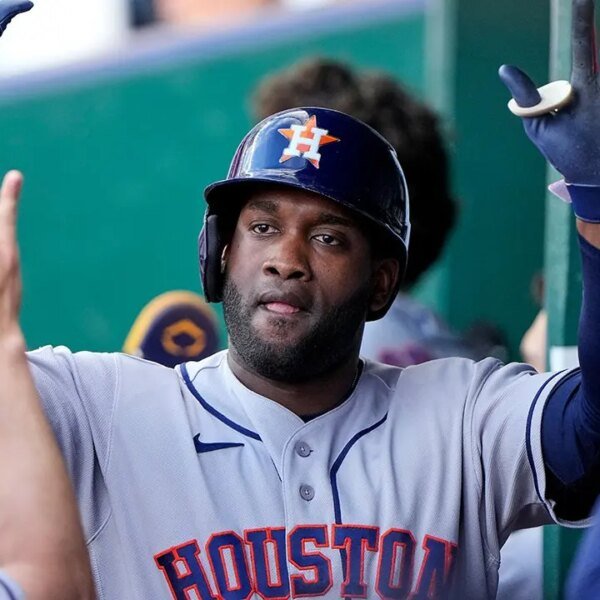 Astros’ Yordan Alvarez hits house run and grand slam in historic inning&hellip;