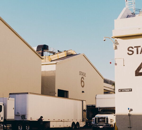 Paramount Agrees to Delay Warner Bros. Merger for Months