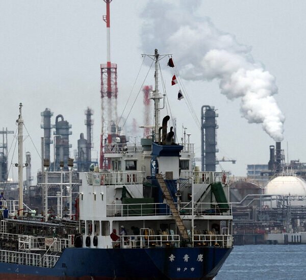 Oil Prices Hold Gains After U.S. and Iran Trade Another Round of…