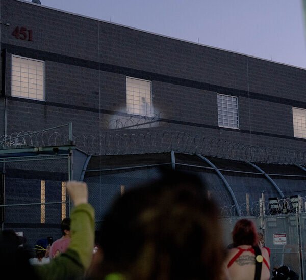 Claims of Poor Conditions in ICE Facility Are Bolstered by Health Inspectors