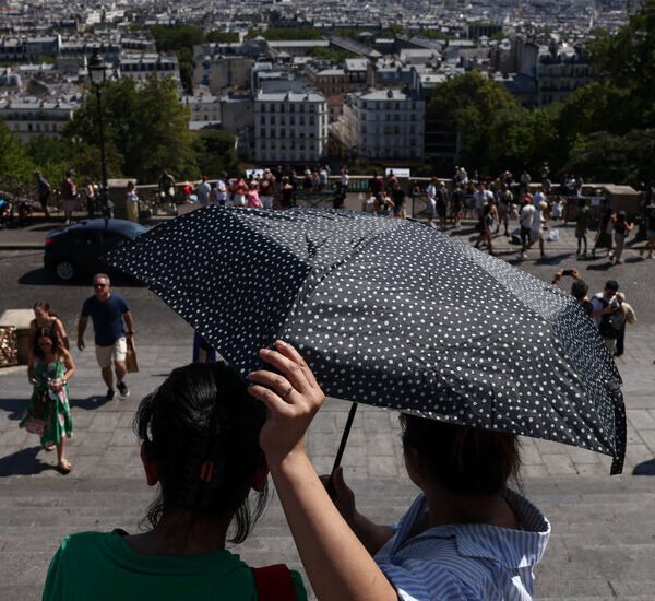 Heat Waves in Europe Linked to Thousands of Excess Deaths