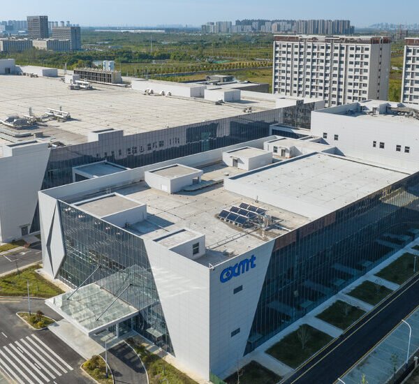China’s Chip Champion to Raise Billions in Race for A.I. Control