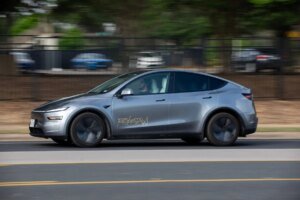 Tesla spending skyrockets as Cybercab, Semi, Megapack manufacturing timeline slips