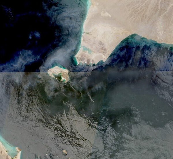 Houthis Claim Strikes on 2 Saudi Oil Tankers in Red Sea