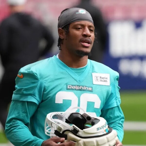 Report: Commanders signal CB Rasul Douglas to 1-year deal