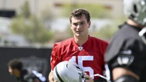 Raiders signal No. 1 total choose QB Fernando Mendoza