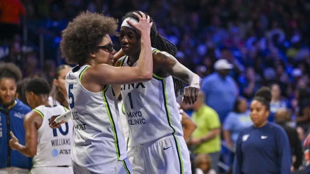 Olivia Miles, Natasha Howard information Lynx into 2-game set with Sun