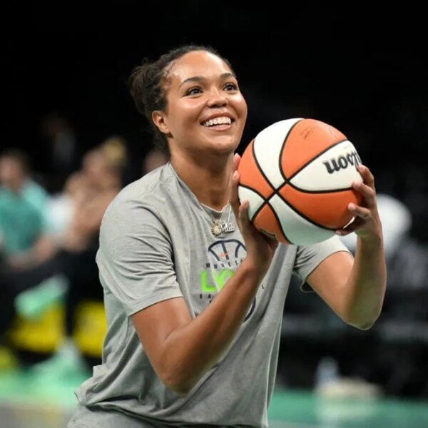 Lynx coach: Napheesa Collier on minutes restriction in debut