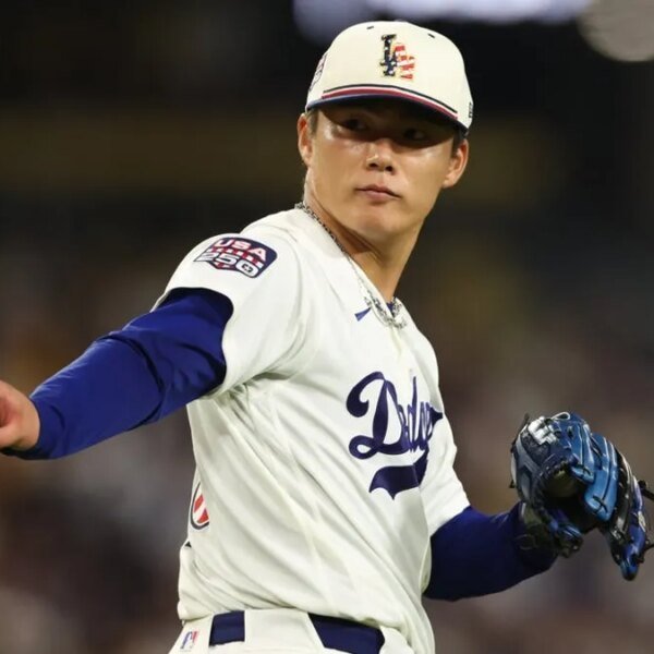 Yoshinobu Yamamoto bids to present Dodgers size vs. D-backs