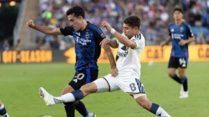 PK save in closing minutes helps Galaxy earn tie vs. Earthquakes