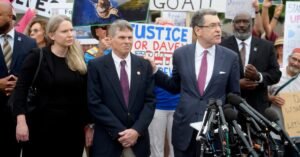 Charges Dropped Against Ex-Olympian David Hearn Accused of Damaging Reflecting Pool