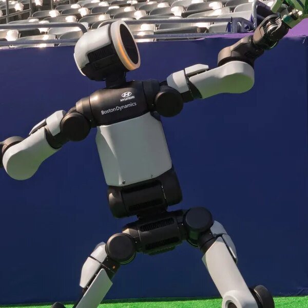 Meet the humanoid robotic that simply delivered the sport ball on the…