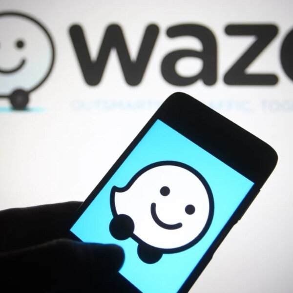 Waze provides new AI-powered options and customization updates