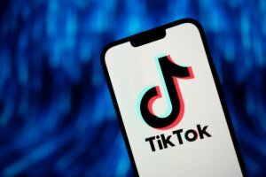 Federal staff can obtain TikTok on their work telephones once more