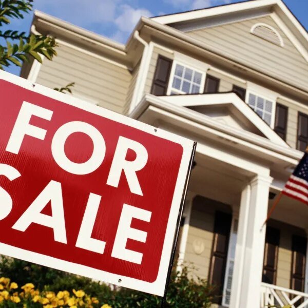The housing market simply break up in two: Prices are falling out&hellip;