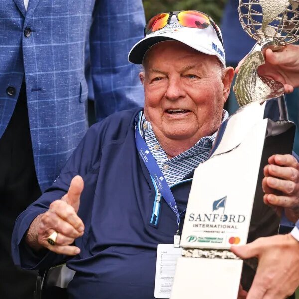 ‘I want to die broke’: Billionaire philanthropist Denny Sanford dies after giving…