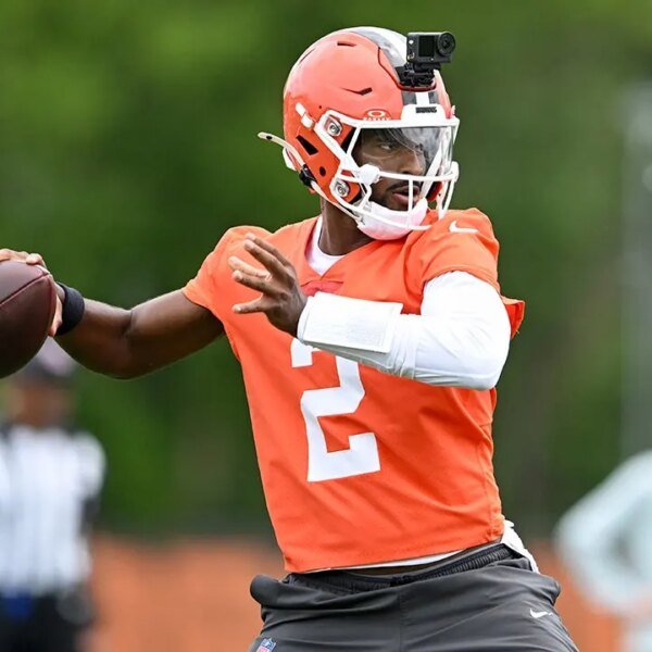 Joe Flacco went off on Shedeur Sanders for sporting a helmet visor…
