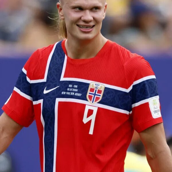 Hair ties, attire, meals: How followers purchase closeness to Erling Haaland, Taylor…