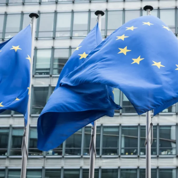 EU Commission preliminarily finds Meta apps addictive