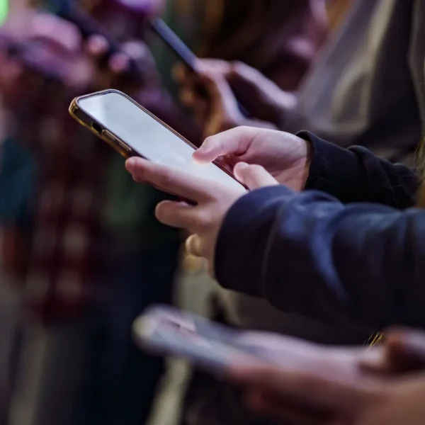 UK officers suggest in a single day social media blackout for teenagers