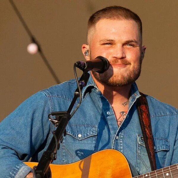 Zach Bryan surprises followers with unreleased acoustic efficiency of ‘Walk Backwards’ on…