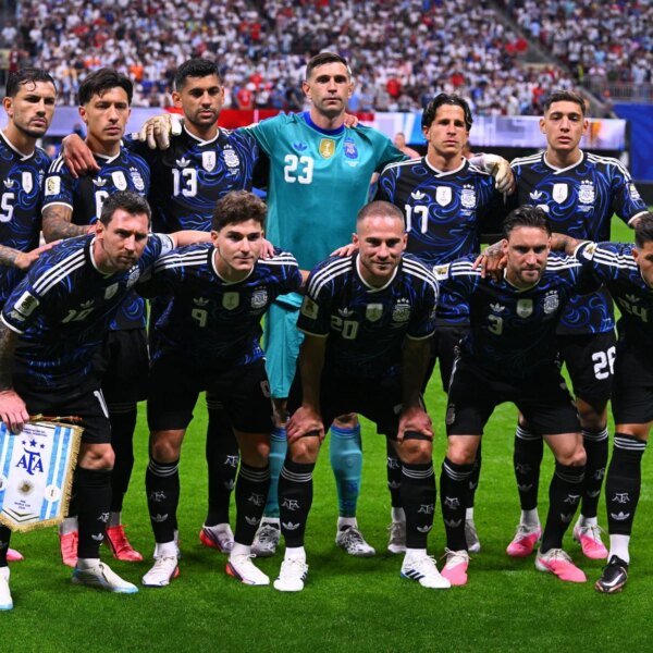 “They are classless” – English pundit slams podcast co-host for claiming he’s…