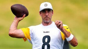 Aaron Rodgers reconciling together with his dad and mom after almost a dozen years of estrangement