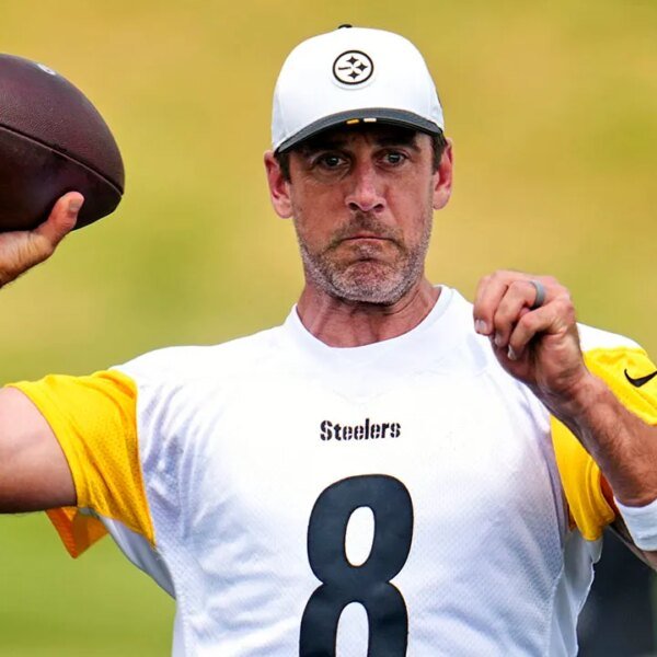 Aaron Rodgers reconciling together with his dad and mom after almost a&hellip;