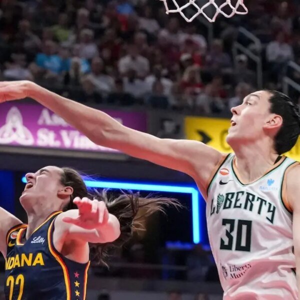 Caitlin Clark smacked within the face by WNBA legend after getting foul…