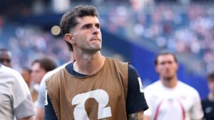 LA Galaxy coach Greg Vanney says Team USA was ‘too naive,’ explains Christian Pulisic’s struggles