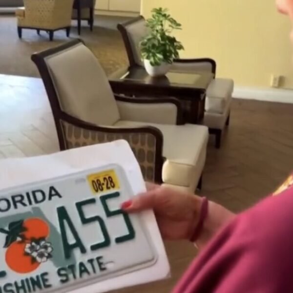 (VIDEO) Florida Woman Shocked When DMV Sends Her a Cheeky “SQZ A55”…