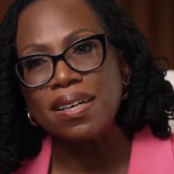 Supreme Court Justice Ketanji Jackson Abruptly Leaves Event in Alaska Over Family…