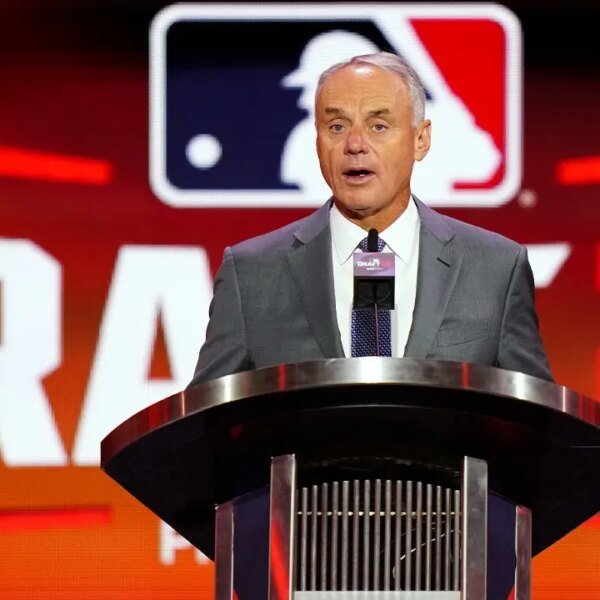 MLB commissioner Rob Manfred goofs up first total draft choose’s identify