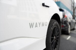 Feds demand autonomous automobile firms cease interfering with first responders