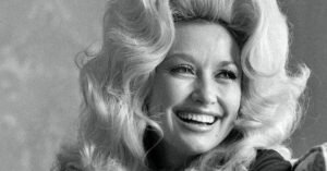 Dolly Parton, Country Music Superstar Whose Songs Spoke to Millions, Dies at 80