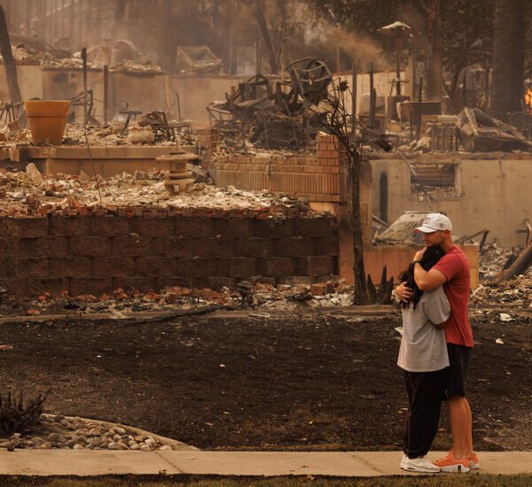 Spokane Wildfires Destroy Hundreds of Buildings as Thousands Evacuate