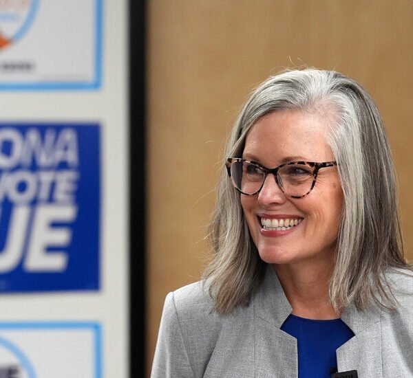 Arizona’s Democratic Governor Set to Pick a Republican Running Mate