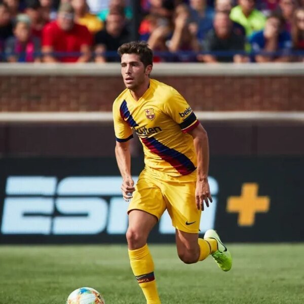 Galaxy provides veteran M Sergi Roberto from Spain