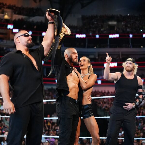 WWE: “Still very much injured”