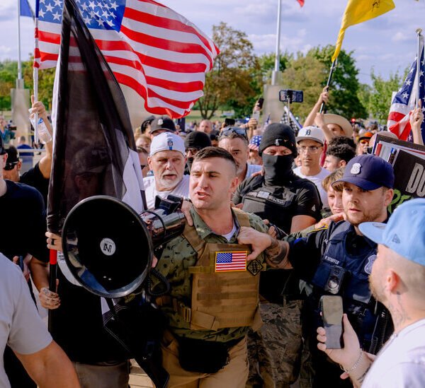 An Islamophobic Provocateur Keeps Dearborn, Mich., on Edge