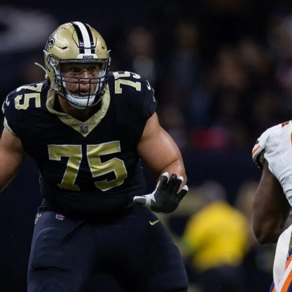 Former Pro Bowl G Andrus Peat broadcasts retirement