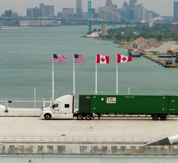 U.S. Economy Could Feel the Sting From Trade War With Canada
