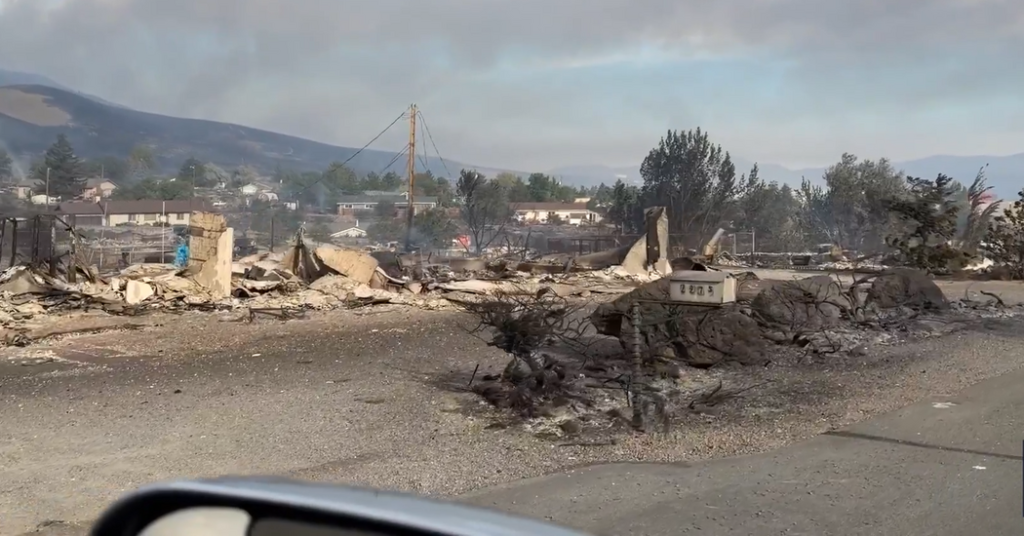 Fast-Moving Reno Wildfire Forces Thousands to Evacuate in Nevada