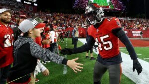 Report: New Orleans native Deion Jones to signal with Saints