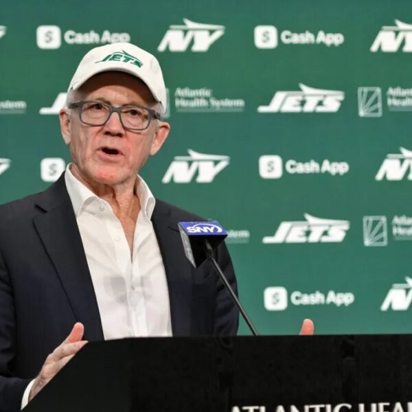 Jets’ Woody Johnson buys minority stake in Aston Martin F1 group