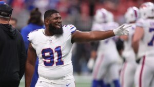 Bills ship condolences to Ed Oliver following dying of son